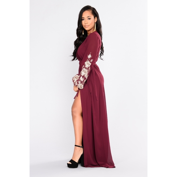 NWOT Burgundy Maxi Wrap Dress With Embroidered Sleeves - Picture 3 of 10